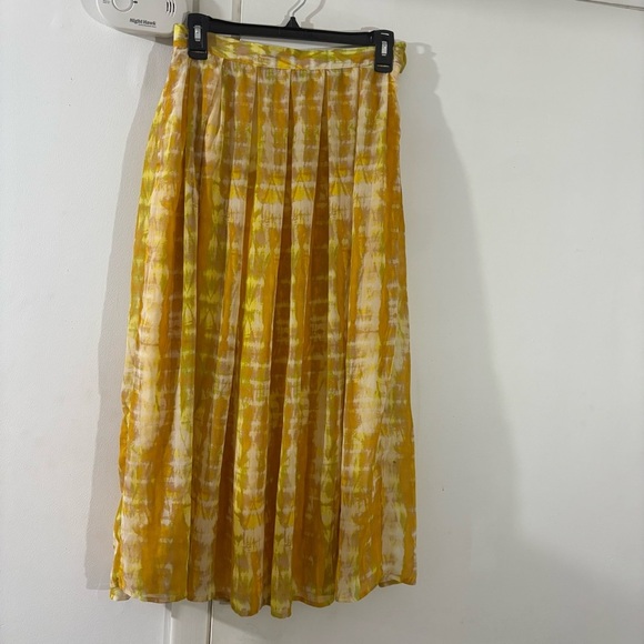 Who What Wear Yellow Tie Dye Flowy Midi Skirt Chiffon Side Zip Lined Sz 2 Boho - Picture 1 of 7